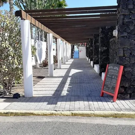 Giovanni 09 Playa Roca * Costa Teguise