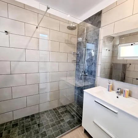 Giovanni 09 Playa Roca